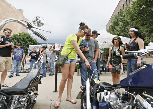 Awesome Biker Nights 2014